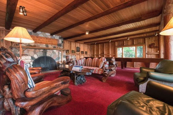 Van Ettan Lake Lodge (Van Etten Lake Lodge) - Loud Island Photo From Drone Pro Media (newer photo)